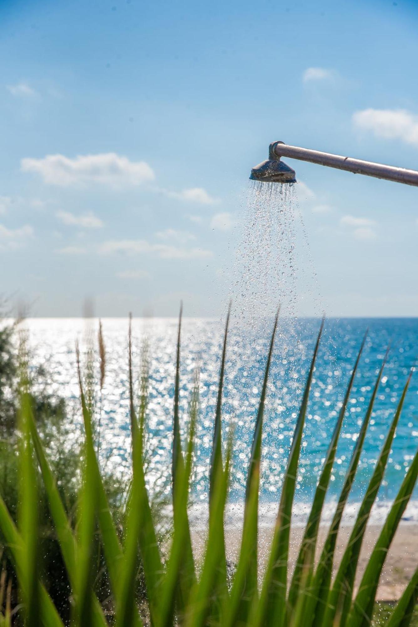 Poseidon Beach Hotel Кастросикия Екстериор снимка