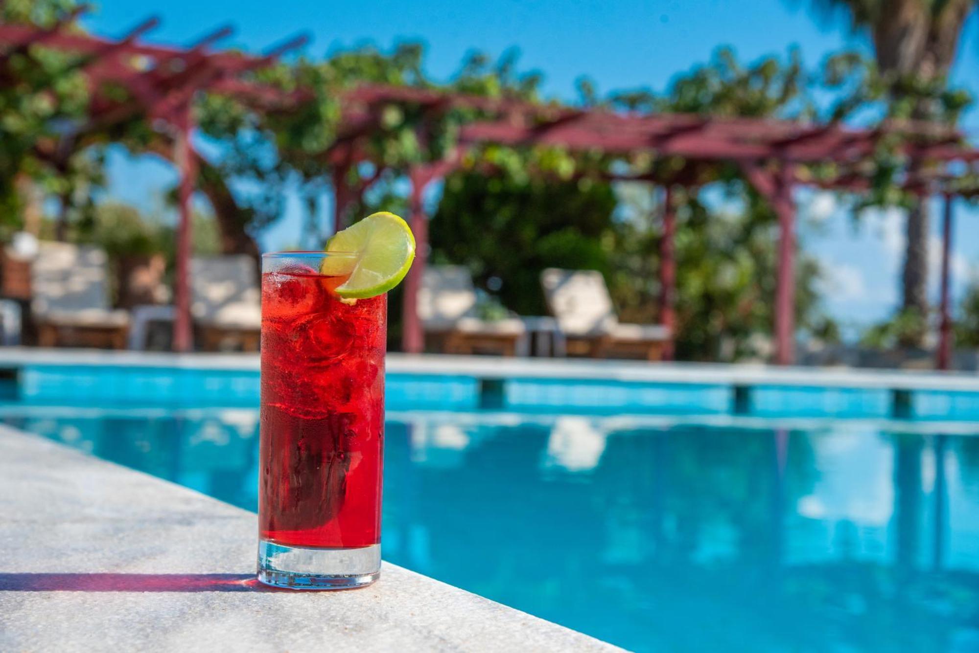 Poseidon Beach Hotel Кастросикия Екстериор снимка