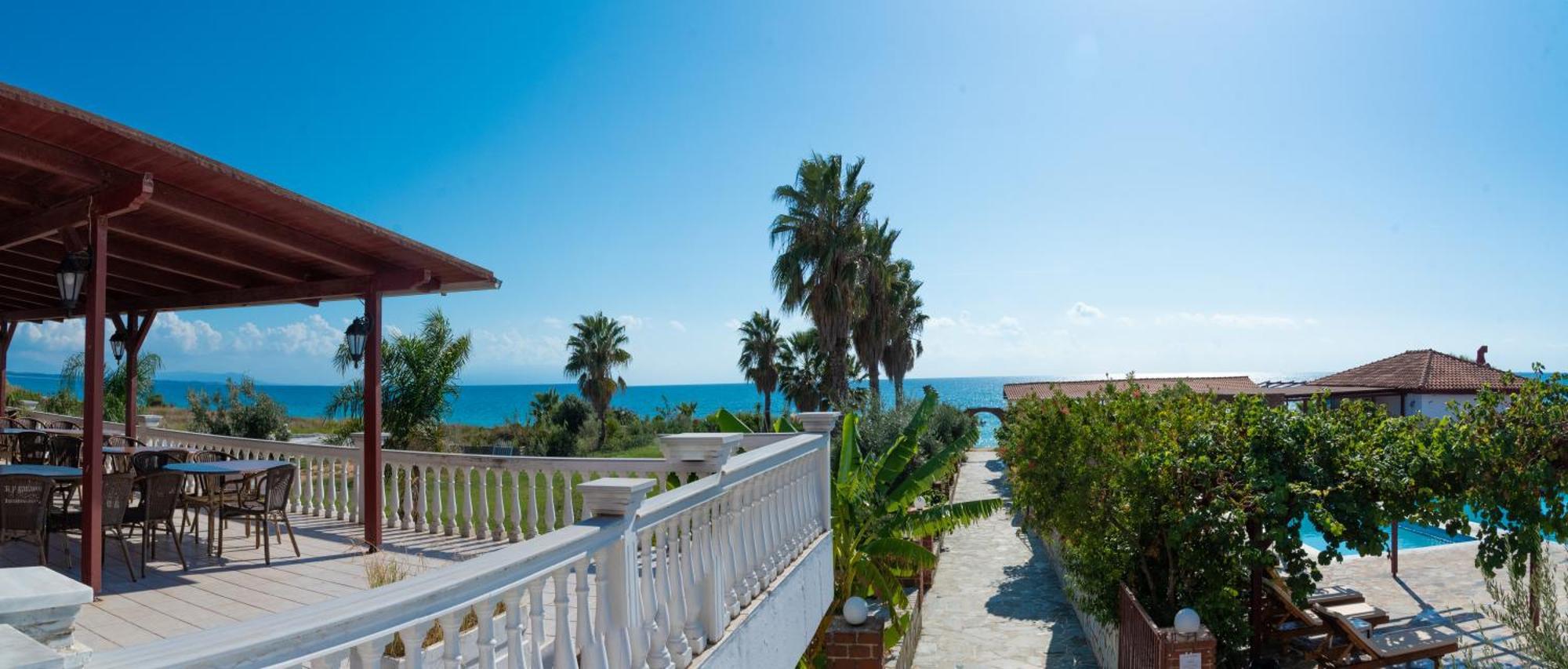 Poseidon Beach Hotel Кастросикия Екстериор снимка