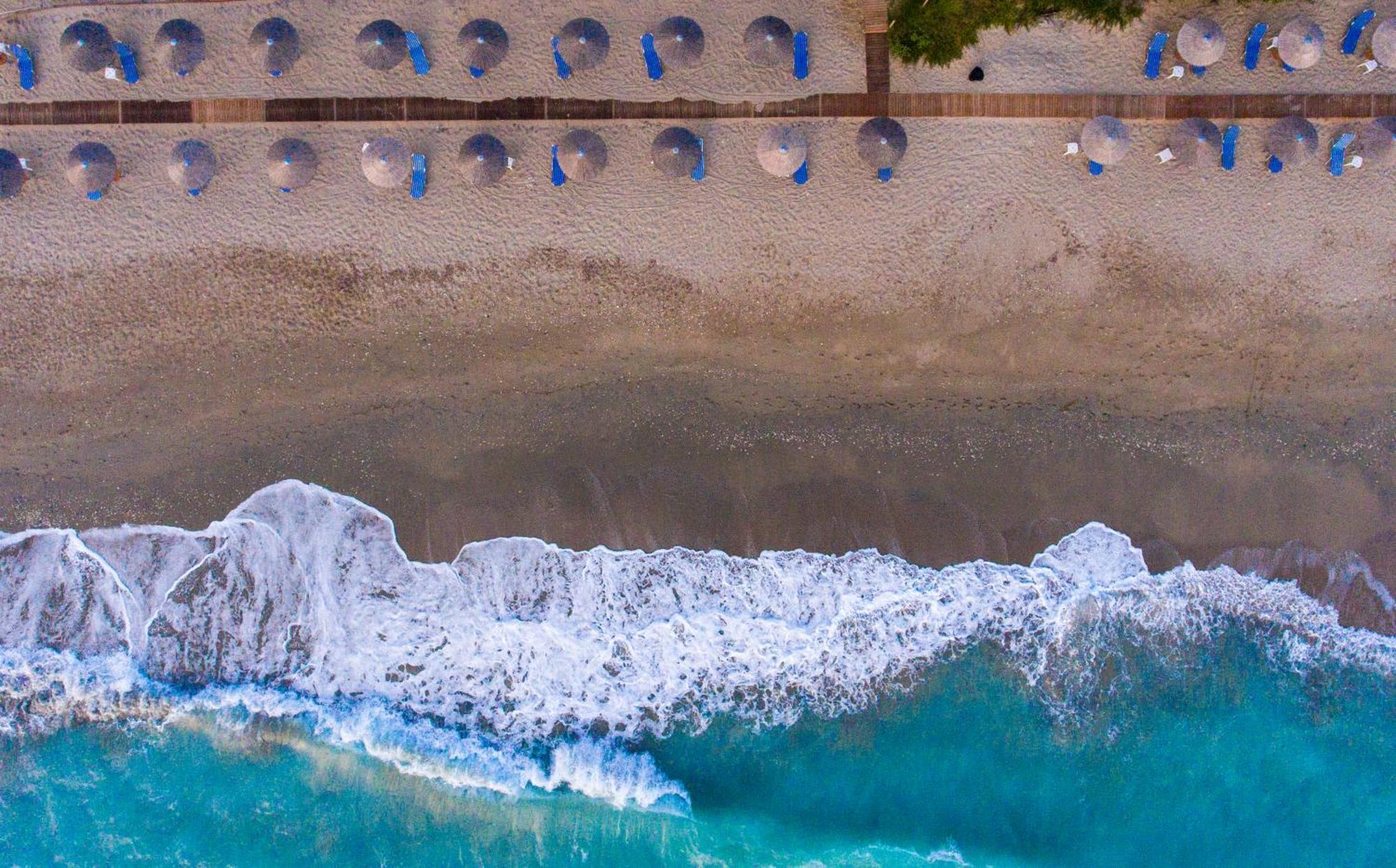 Poseidon Beach Hotel Кастросикия Екстериор снимка