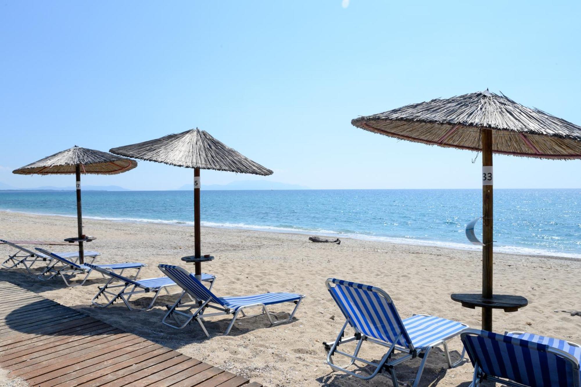 Poseidon Beach Hotel Кастросикия Екстериор снимка