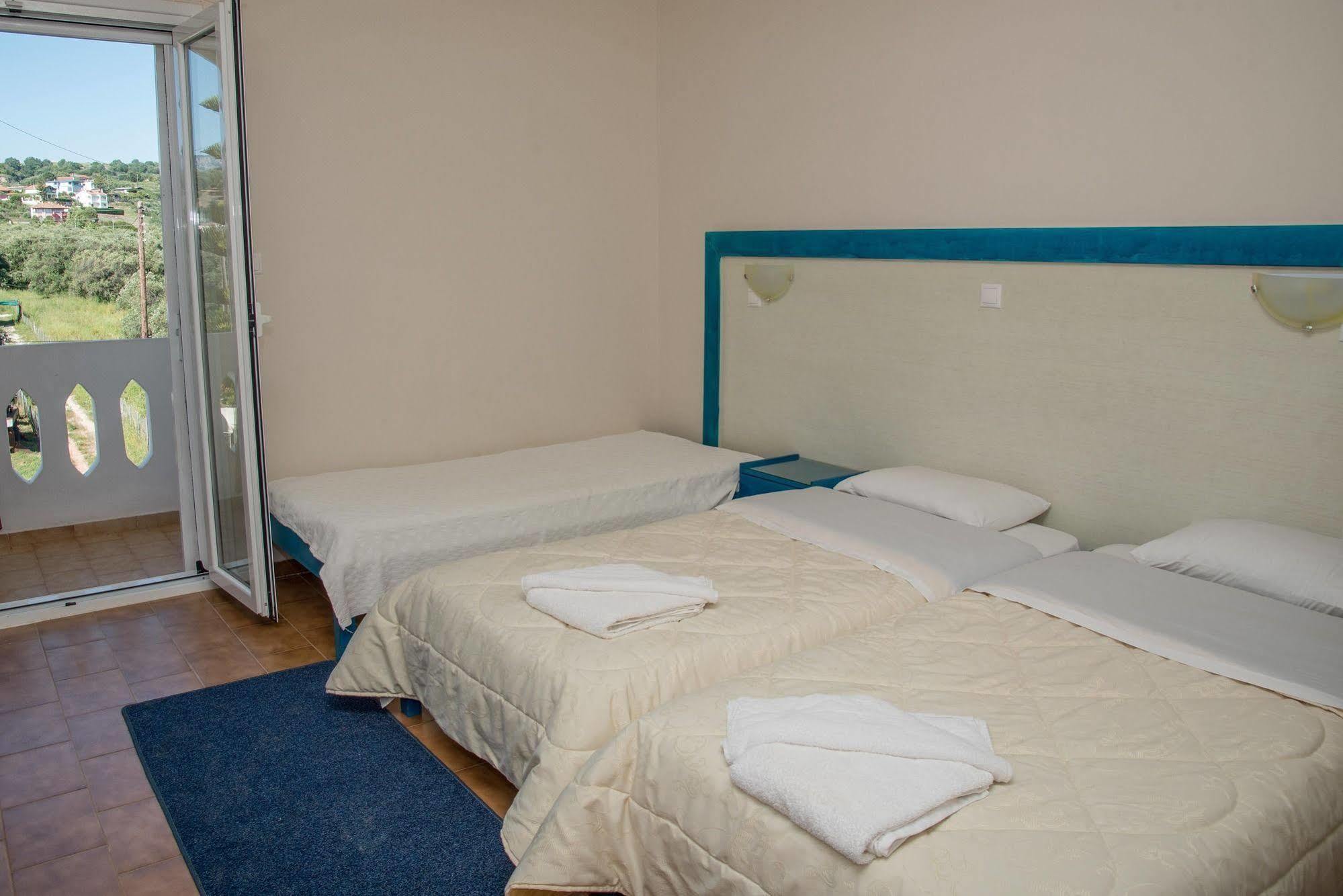 Poseidon Beach Hotel Кастросикия Екстериор снимка