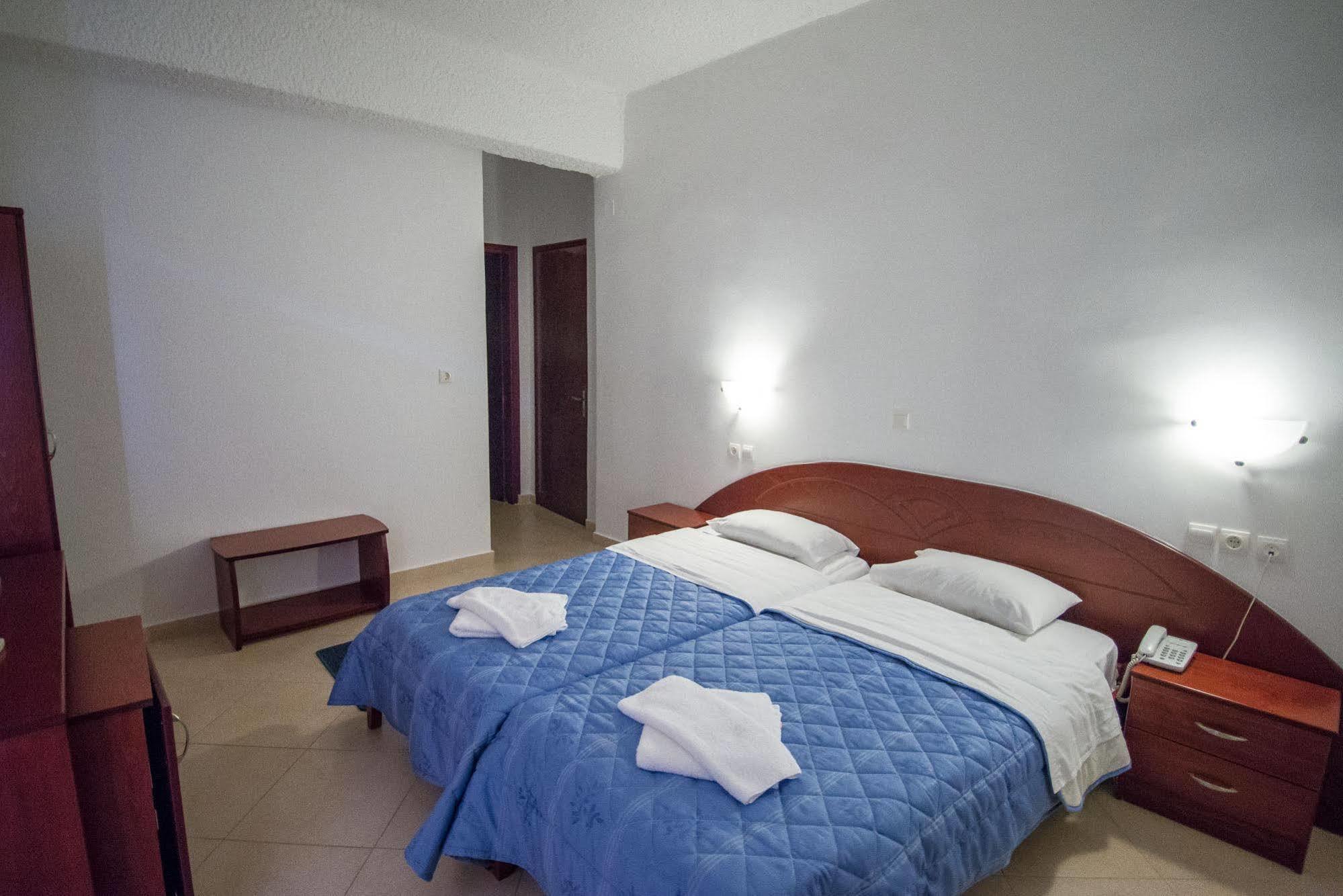 Poseidon Beach Hotel Кастросикия Екстериор снимка