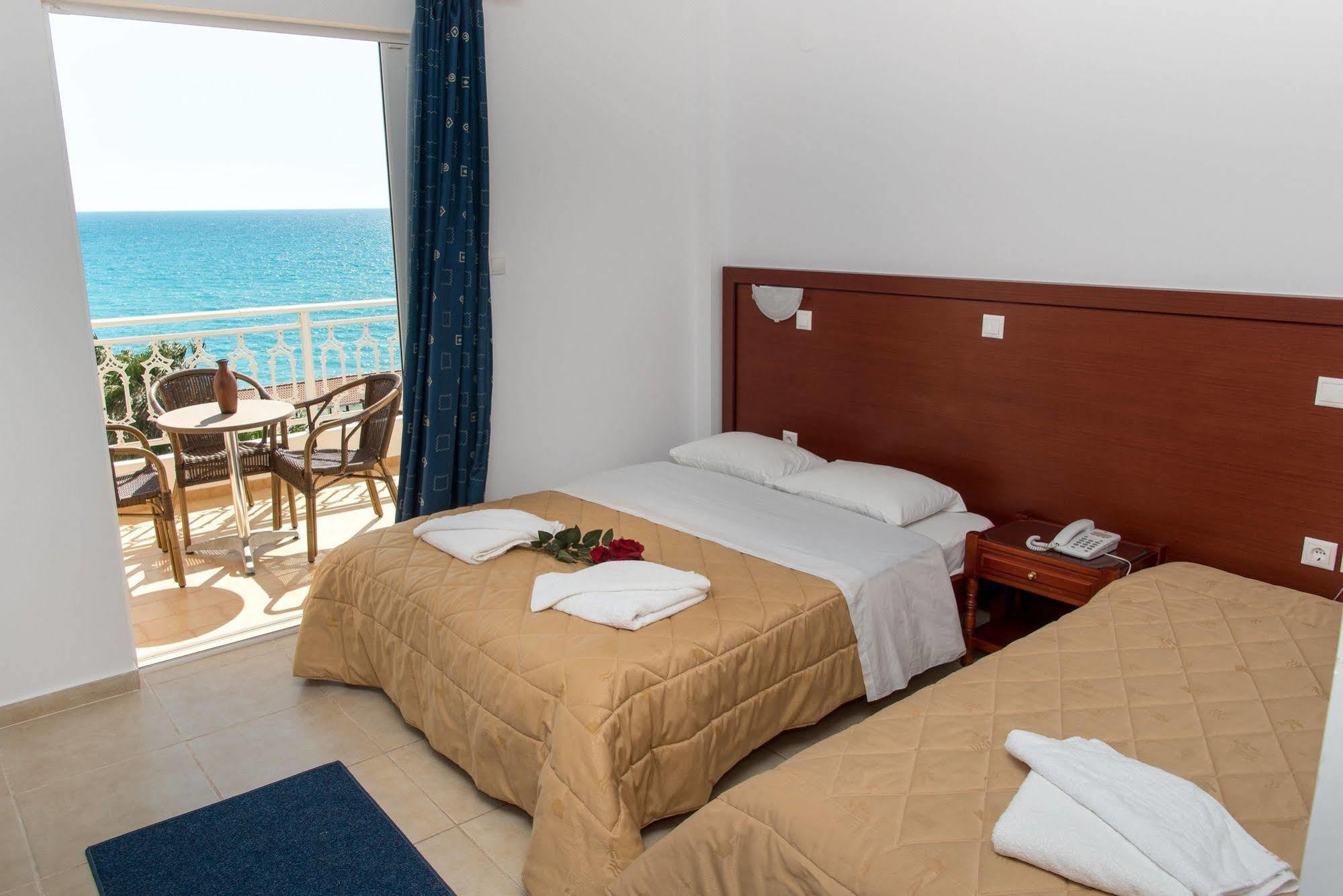 Poseidon Beach Hotel Кастросикия Екстериор снимка